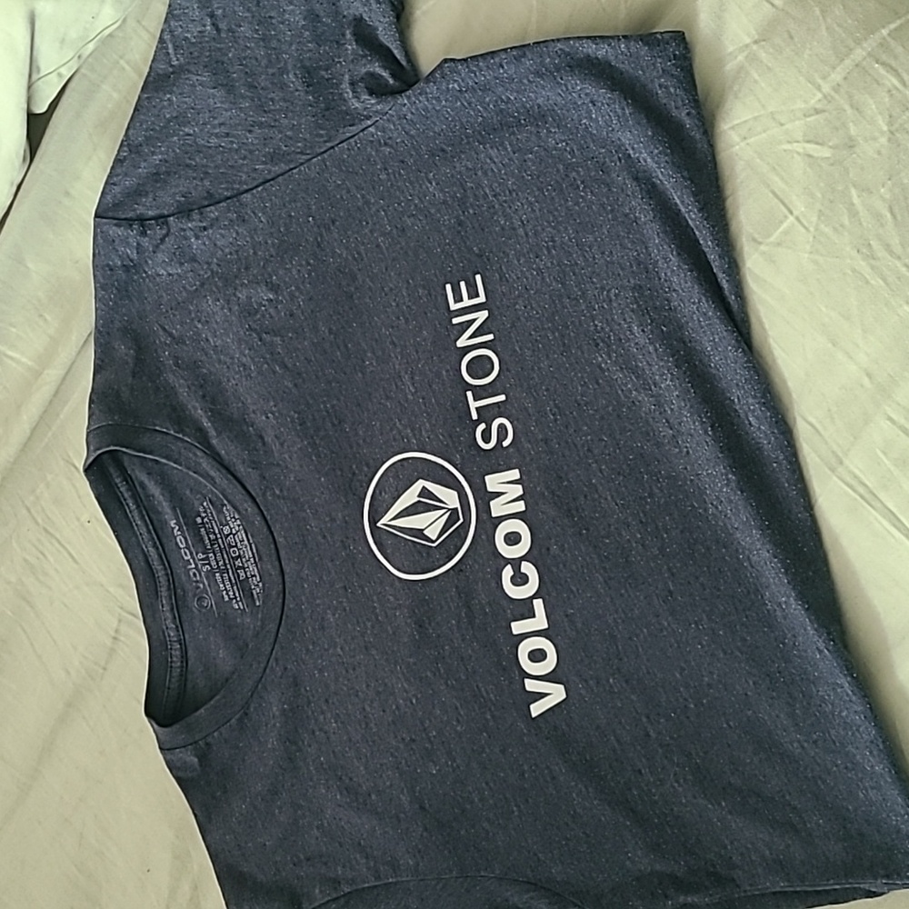 Volcom tee